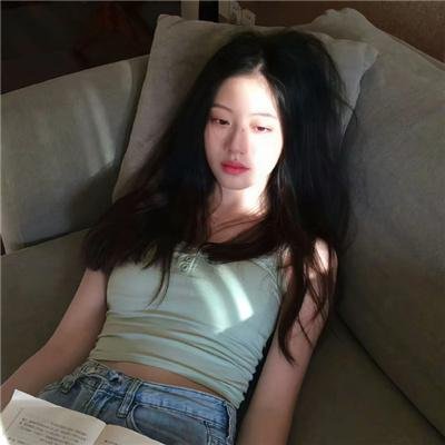 朕的爱妃太能卷了